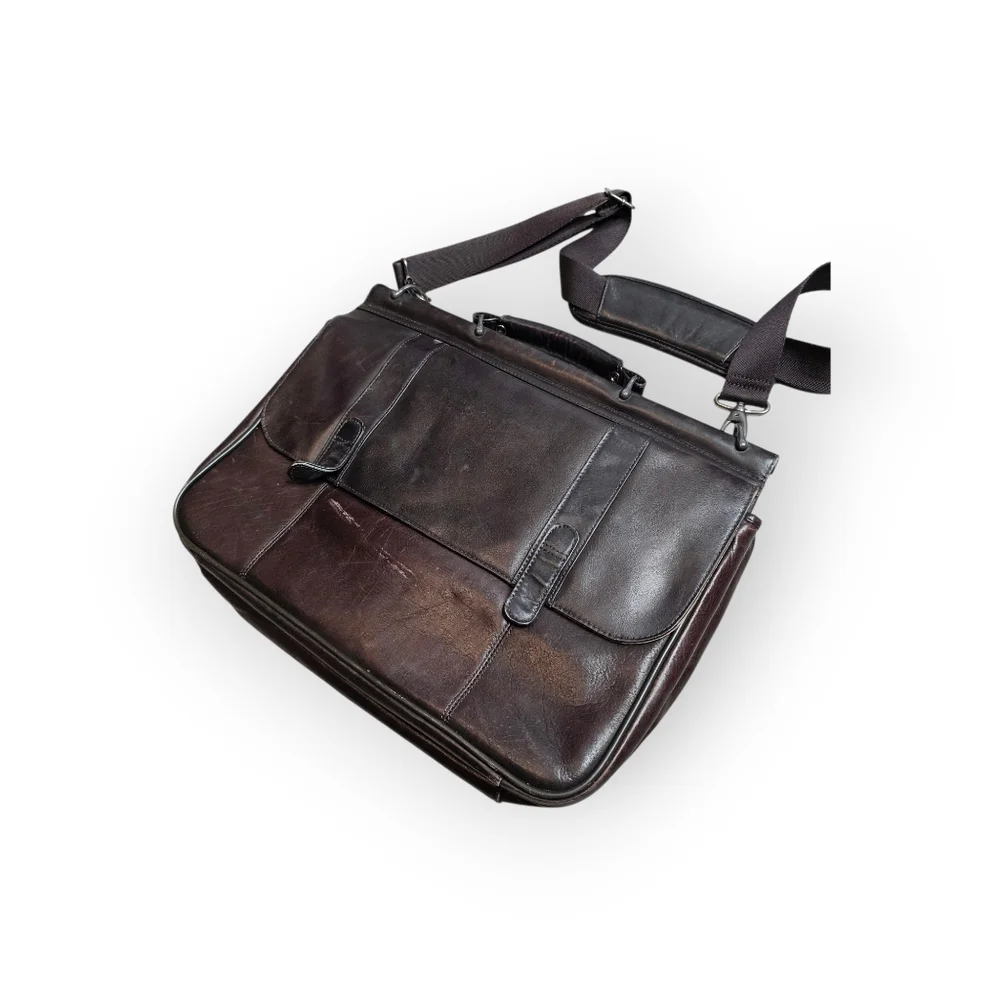 Solo New York Genuine Leather Messenger Bag – Executive Laptop Briefcase